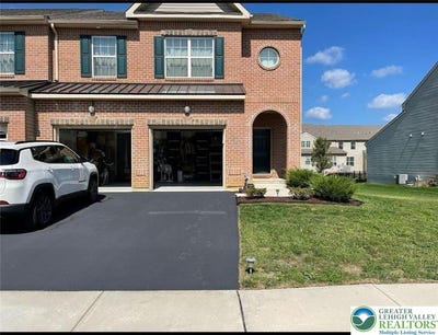 /international/us/4486-cottonwood-drive-lower-nazareth-twp-pa-110101245853/?lang=en