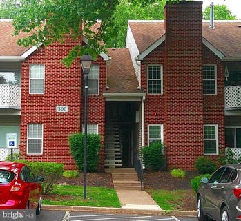 /international/us/308-diamond-drive-newtown-pa-110108347139/