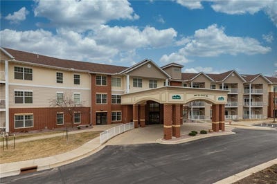 /international/us/1880-3rd-avenue-nw-rochester-mn-110107781335/