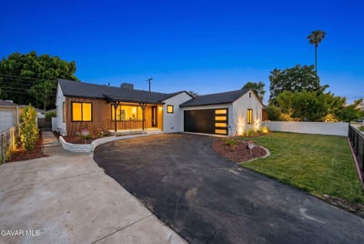 /international/us/9753-mercedes-avenue-arleta-ca-110108235619/