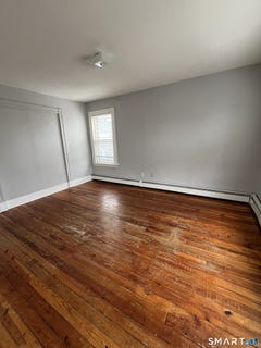 /international/us/21-olive-street-new-britain-ct-110108295596/