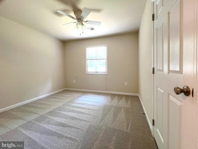 /international/us/312-clubhouse-drive-lusby-md-110101012600/