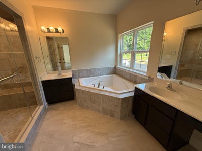 /international/us/13957-underwood-farms-way-charlotte-hall-md-110101239602/