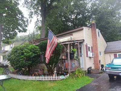 /international/us/874-bloomingburg-road-bloomingburg-ny-110120682632/