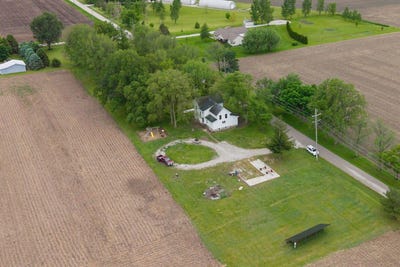/international/us/12610-n-1900-e-road-fairbury-il-110108148725/