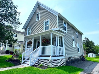 /international/us/10-shull-street-german-flatts-ny-110099968017/