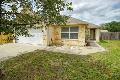 /international/us/1316-fern-court-gonzales-tx-110107806353/