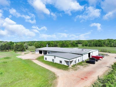 /international/us/14733-texas-highway-11-e-pickton-tx-110099046129/