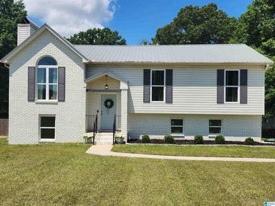 /international/us/466-12th-street-alabaster-al-110108500615/
