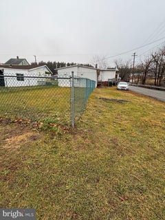 /international/us/602-w-market-street-williamstown-pa-110101022387/
