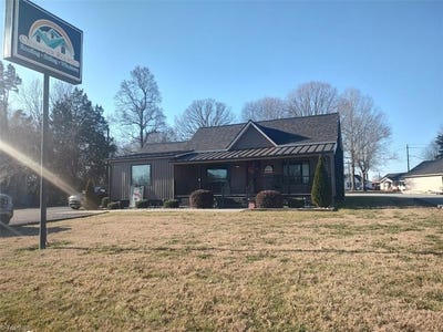 /international/us/10831-main-street-archdale-nc-110097702582/