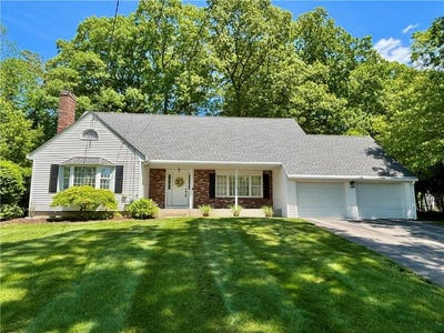 /international/us/2-high-ridge-drive-cumberland-ri-110107796494/