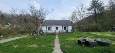 /international/us/2372-harvey-road-huntington-wv-110107388615/