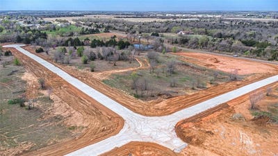 /international/us/1801-cattle-drive-guthrie-ok-110099097074/