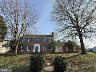 /international/us/8659-bannerwood-drive-manassas-va-110106022472/