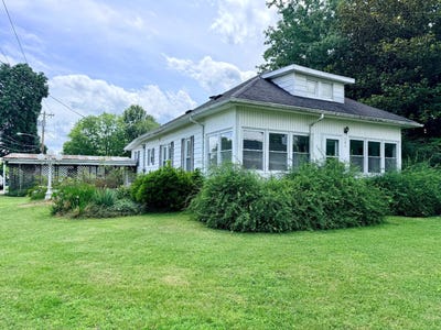 /international/us/141-e-main-st-island-ky-110108814753/