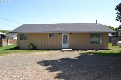 /international/us/203-s-alder-st-wallowa-or-110100251896/