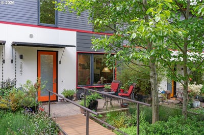 /international/us/2847-friendly-st-eugene-or-110108296390/