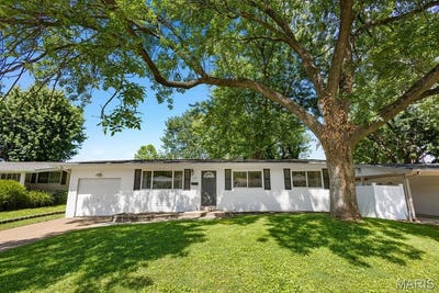 /international/us/2430-w-adams-street-st-charles-mo-110108574624/