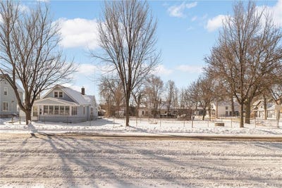 /international/us/16-sycamore-street-e-saint-paul-mn-110106615975/