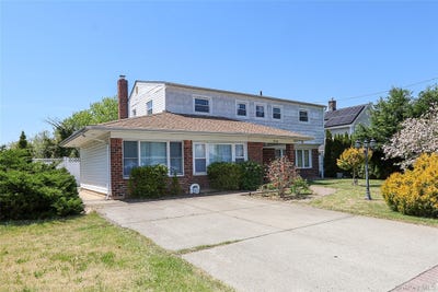 /international/us/874-seamans-neck-road-seaford-ny-110107754549/