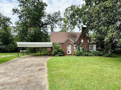 /international/us/1219-n-mound-street-nacogdoches-tx-110101976384/