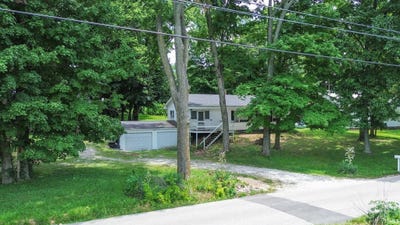 /international/us/448-maple-leaf-road-bedford-in-110100568099/