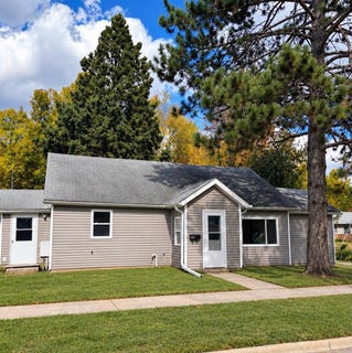 /international/us/714-division-st-park-falls-wi-110120426454/