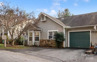 /international/us/870-s-park-place-hendersonville-nc-110096393153/