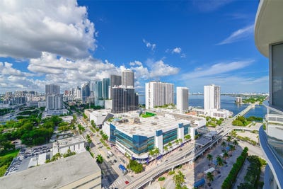 /international/us/1400-biscayne-blvd-miami-fl-110120042532/