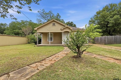 /international/us/405-rusk-st-pittsburg-tx-110108227058/