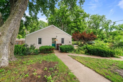 /international/us/641-northwestern-avenue-south-beloit-il-110108708852/