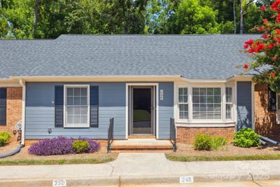 /international/us/248-pointe-circle-rock-hill-sc-110100659039/