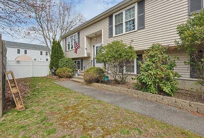/international/us/15-joyce-avenue-whitman-ma-110107377350/