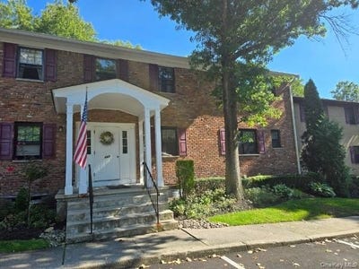 /international/us/448-somerset-drive-pearl-river-ny-110107008088/