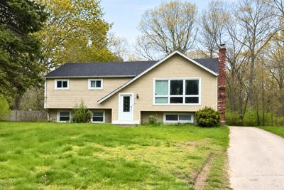 /international/us/30-fresh-pond-circle-plymouth-ma-110108352802/