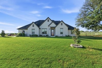 /international/us/1016-paradise-parkway-poolville-tx-110107085821/