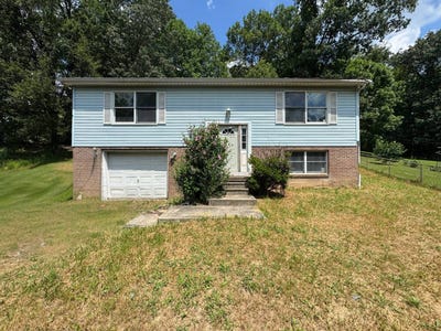 /international/us/2189-chub-run-rd-mount-clare-wv-110101368697/?lang=en