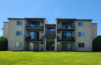 /international/us/9865-cordoba-court-orland-park-il-110108023275/