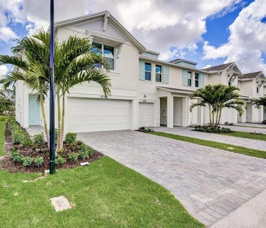 /international/us/5728-se-edgewater-circle-stuart-fl-110107810713/