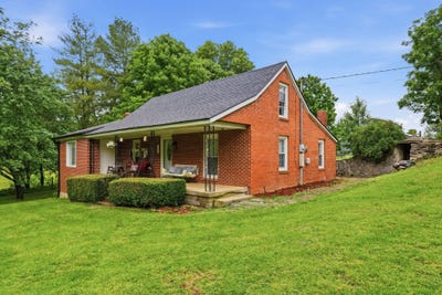 /international/us/1837-switzer-road-stamping-ground-ky-110108239597/