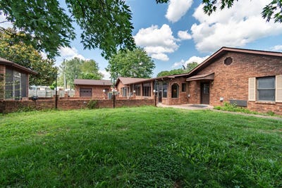 /international/us/801-lynnview-drive-albany-ky-110108817435/