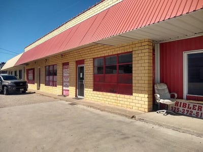 /international/us/103-e-wallace-san-saba-tx-110104308101/
