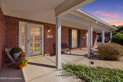 /international/us/791-garden-pointe-dr-simpsonville-ky-110120425051/