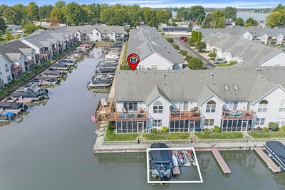 /international/us/7920-anne-bonny-court-russells-point-oh-110110085162/