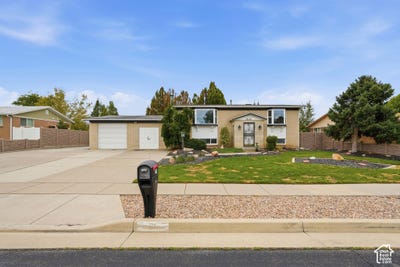 /international/us/21-w-6830-s-murray-ut-110120753878/