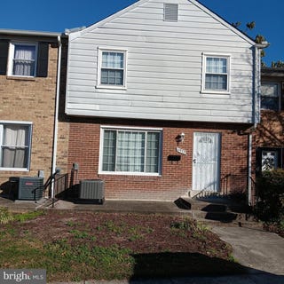 /international/us/1971-addison-rd-s-district-heights-md-110106670991/
