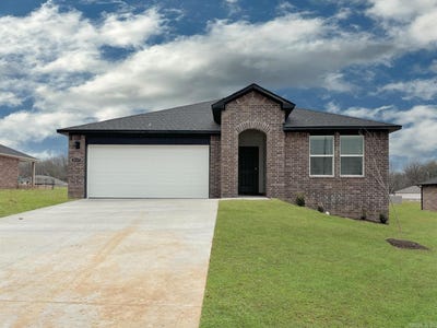 /international/us/504-cherry-street-beebe-ar-110108825109/