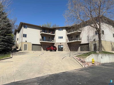 /international/us/1536-s-southeastern-ave-sioux-falls-sd-110107435593/