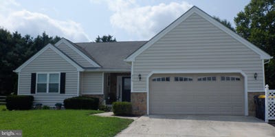 /international/us/210-s-landing-drive-milford-de-110119430713/